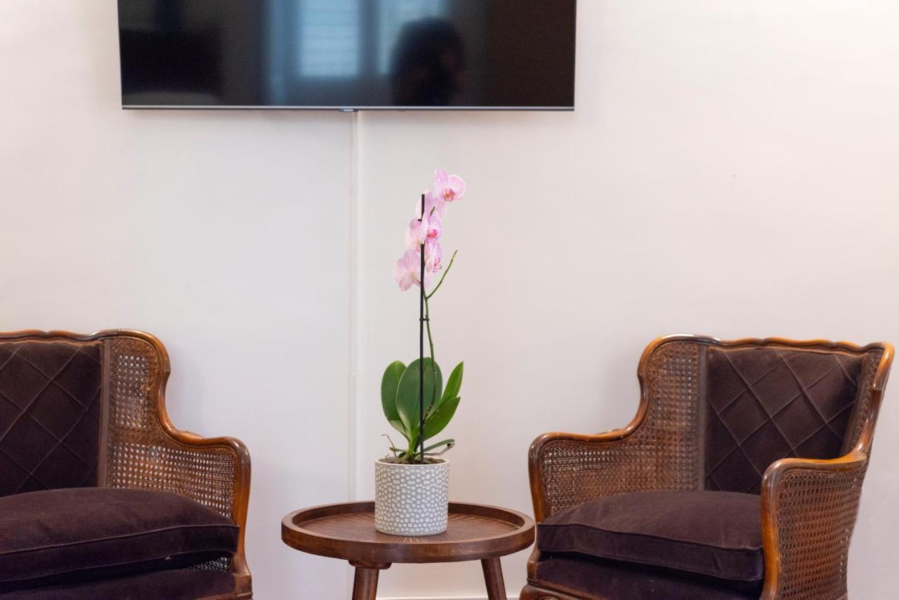 Modern Hospitality Naples Exclusive Stay Екстер'єр фото
