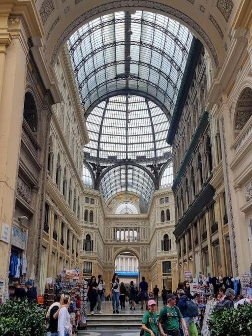 Modern Hospitality Naples Exclusive Stay Екстер'єр фото