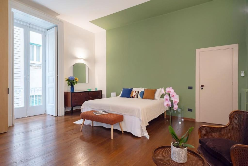 Modern Hospitality Naples Exclusive Stay Екстер'єр фото